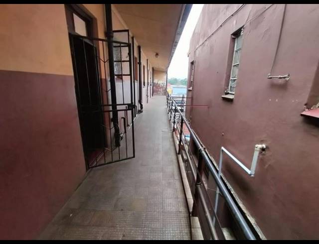 BUSINESS FOR SALE IN GERMISTON CENTRAL